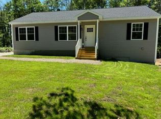 4 Long St, Limerick, ME 04048