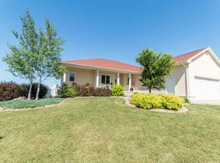 7055 Soppe Farm Rd, Waterloo, IA 50701