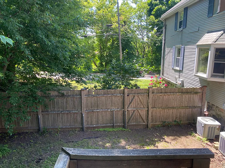 Side yard (view toward the street)