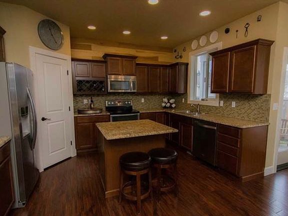 2nd image of 11927 131st Street Ct E