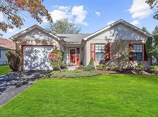 23 Hansom Ln, Marlboro, NJ 07746