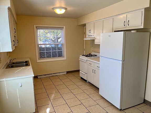2nd image of 219 Eisenhower Dr #1