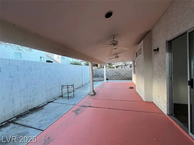 3657 Lucky Horseshoe Ct — Photo 14