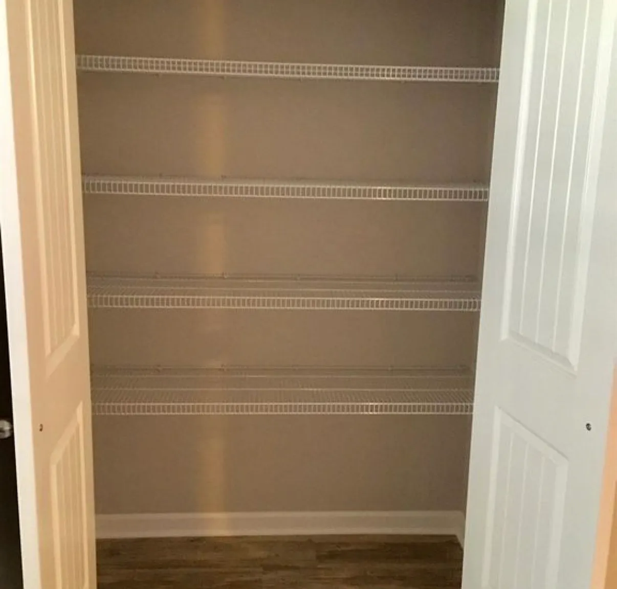3 bed, 1500 sqft, $2,100 — Photo 2