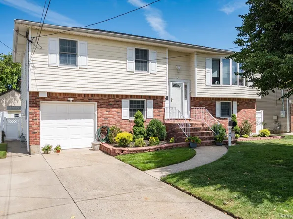 60 Vermont Avenue, Oceanside, NY 11572