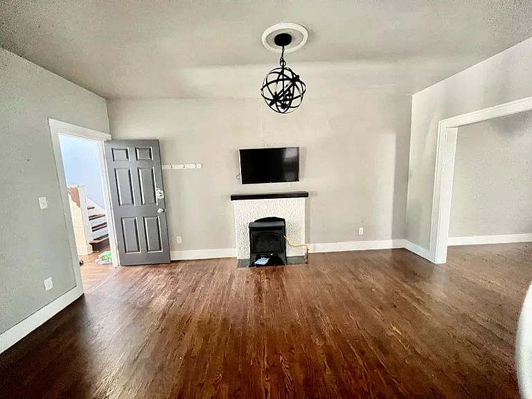 220 W Latimer St #A — Photo 14