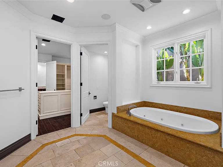 1316 Beverly Grove Pl — Photo 19