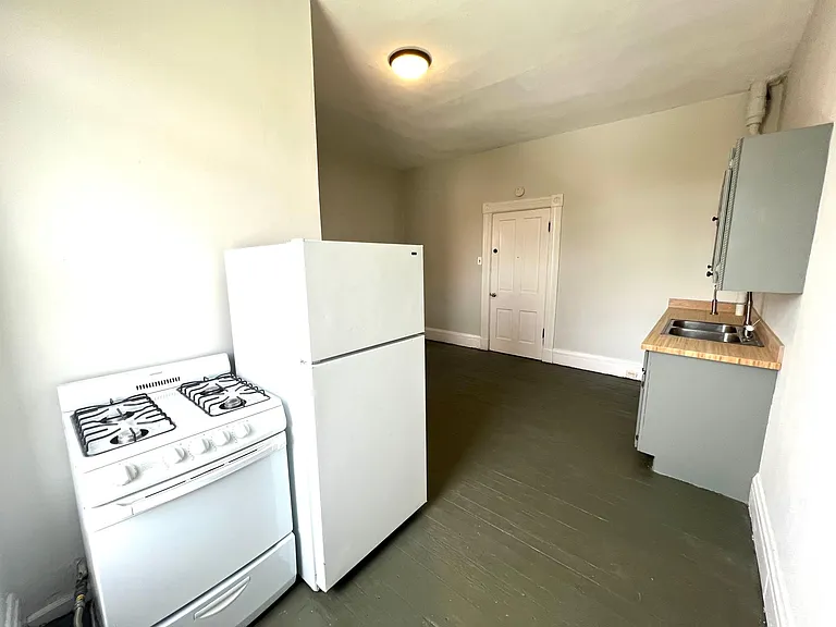 1101 Harrison Ave #15 — Photo 5