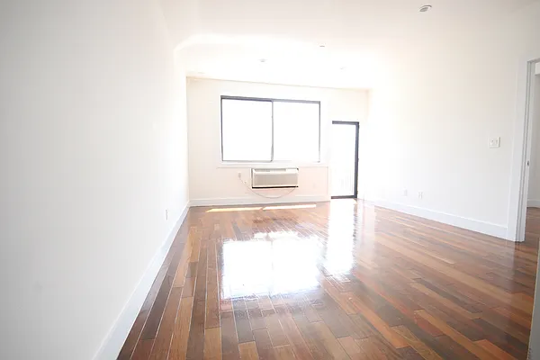 Rented by Makover Group Inc | media 27