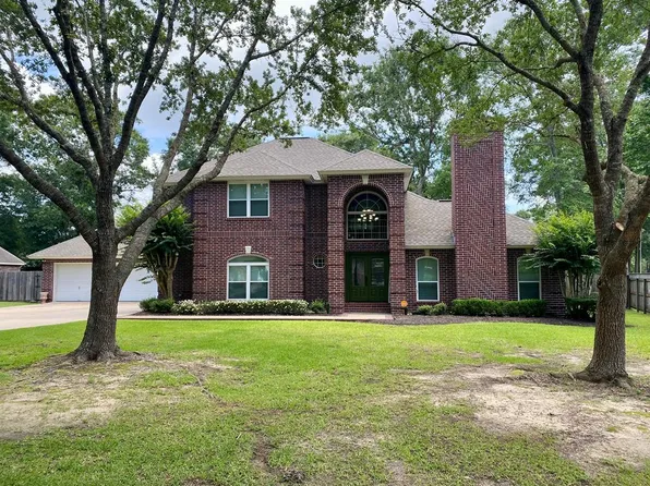 100 Norwood Dr, Lumberton, TX 77657