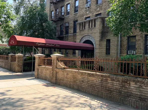 1802 Ocean Parkway image 1 of 12