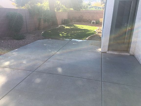 REAR YARD PATIO