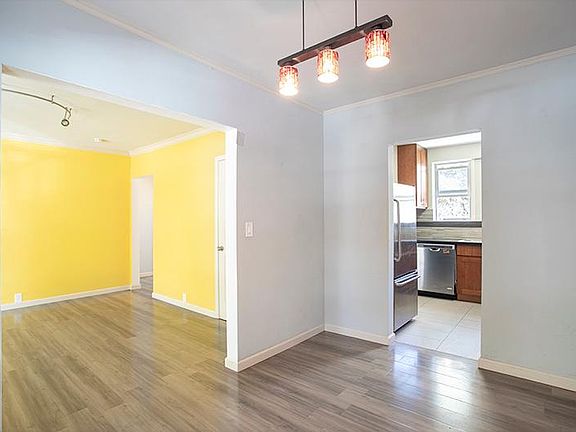 5th image of 315 E Washington Blvd