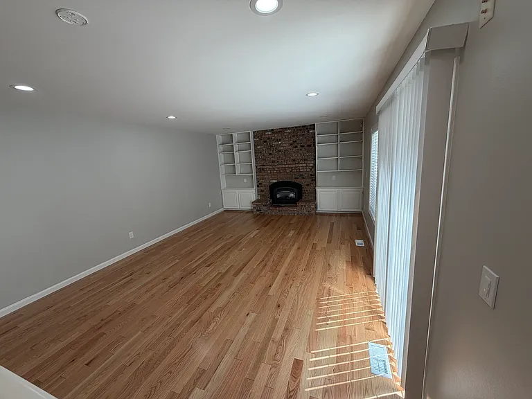 14201 NE 27th St — Photo 38