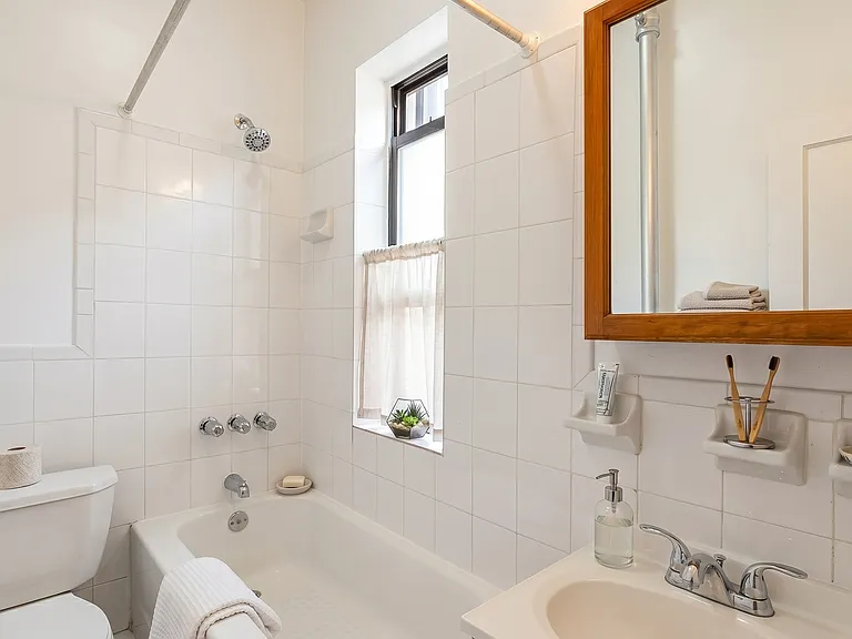 215-219 W 145th St #29 — Photo 5