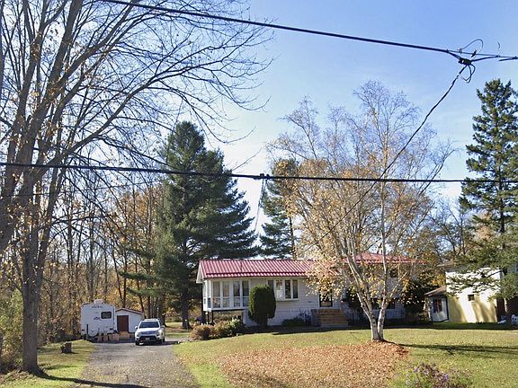 2nd image of 87 Cameron St