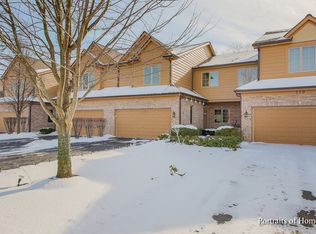 217 Winding Trails Dr, Willow Springs, IL 60480