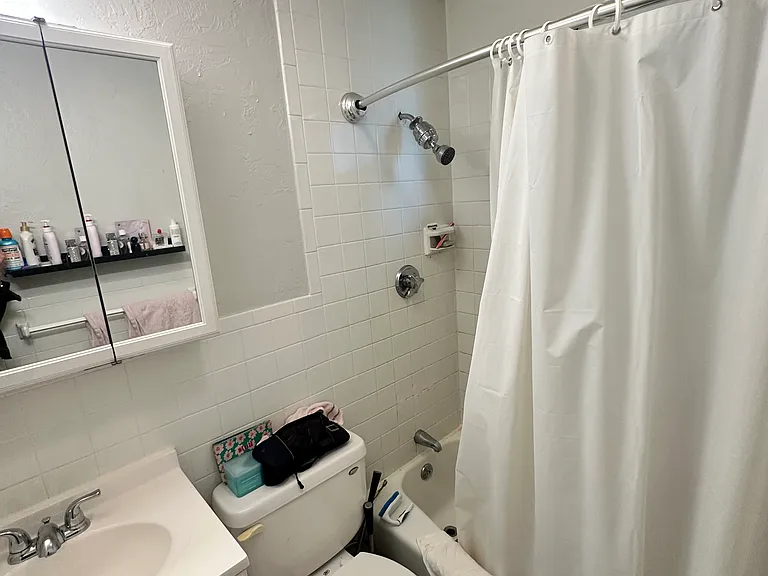 1139 Broadway #7 — Photo 9