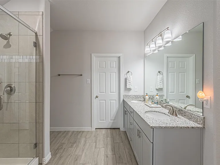 579 Ruthye Ln — Photo 23
