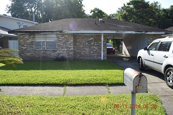 1st image of 308 Plantation Dr