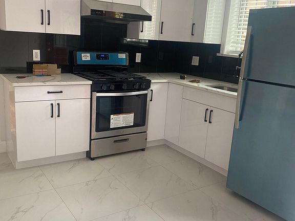 4th image of 1553 Utopia Pkwy Floor 1