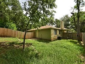 9802 Hundred Oaks Cir #A — Photo 19