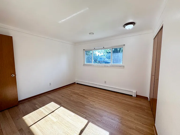 17 Avonwood Blvd — Photo 25