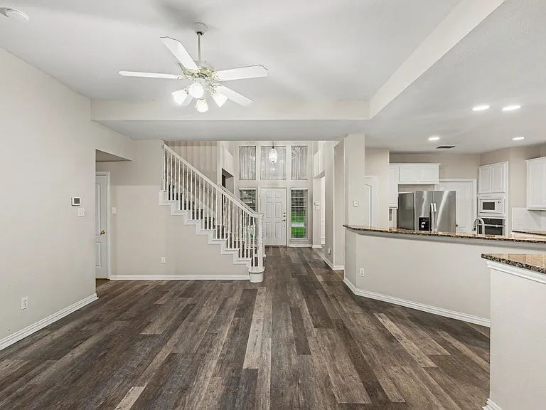 6881 Baird Dr — Photo 4