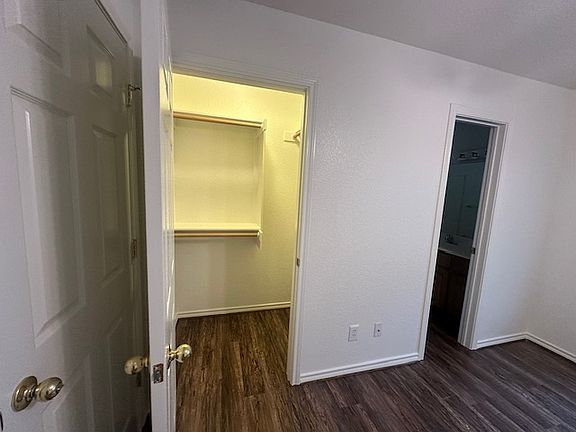 5th image of 313 W Anderson St #100