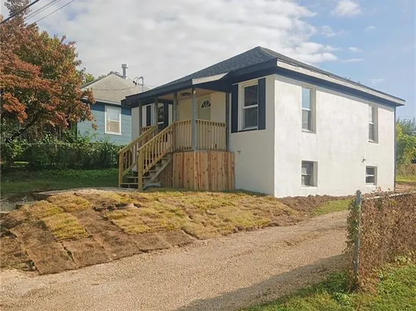 2105 Jefferson St, Lexington, MO 64067