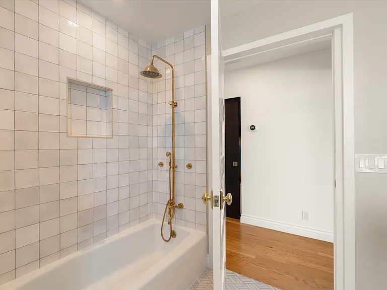 8317 Delgany Ave — Photo 20