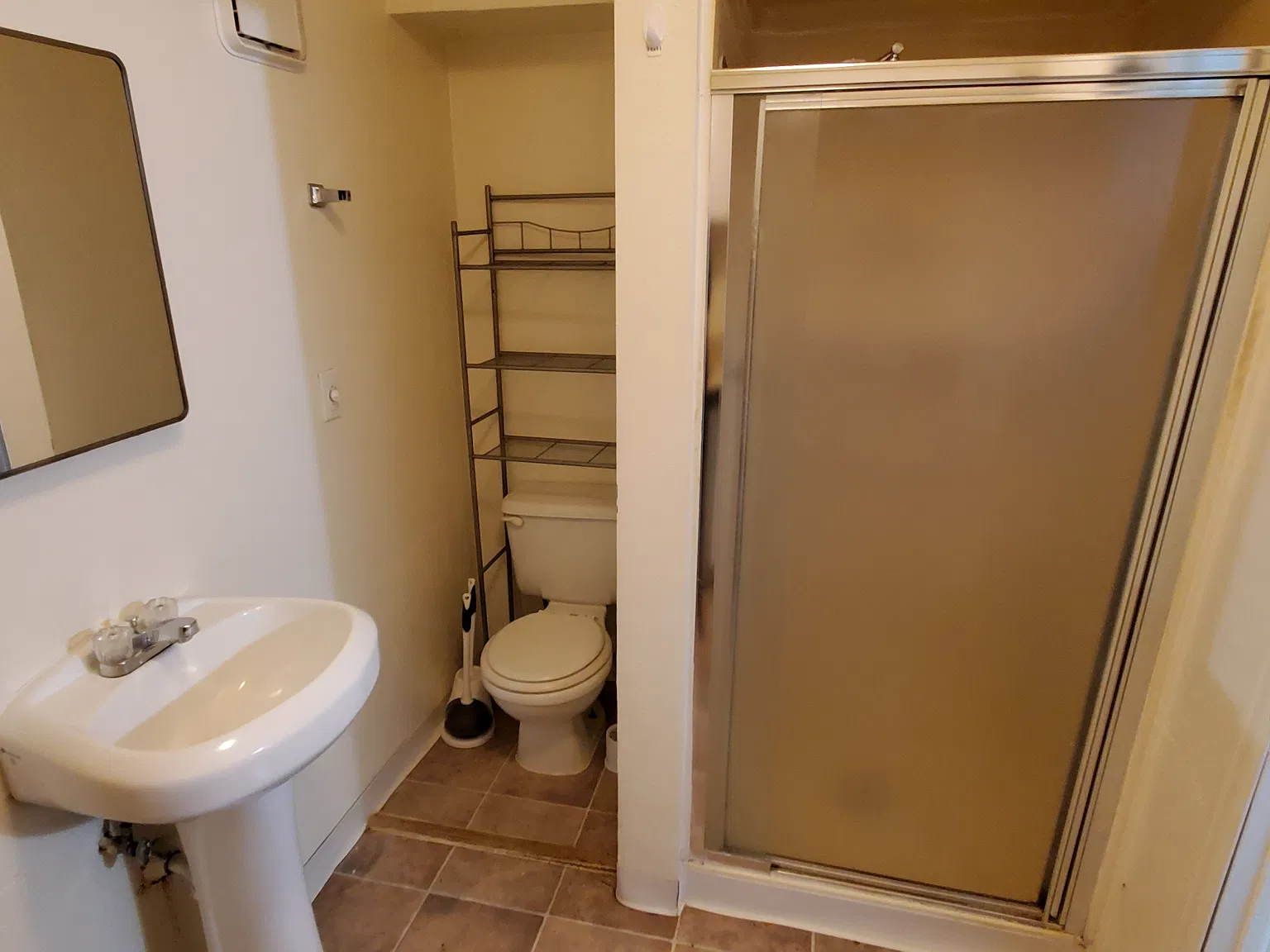 1 bed, 300 sqft, $1,175 — Photo 4