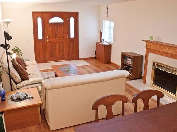 Living Room + Dinning