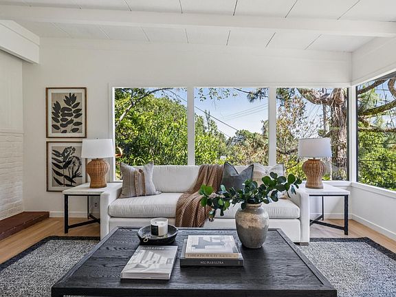 5th image of 485 Montecito Avenue