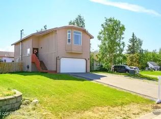 1220 Woodstock Dr, Palmer, AK 99645