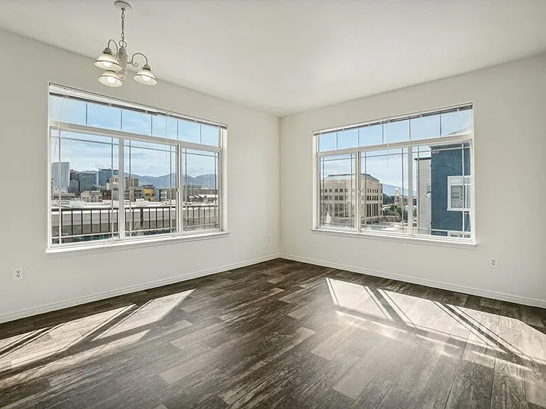 Altitude on Fifth — Photo 17