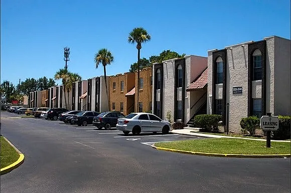 Three Fountains Apartments — Photo 8