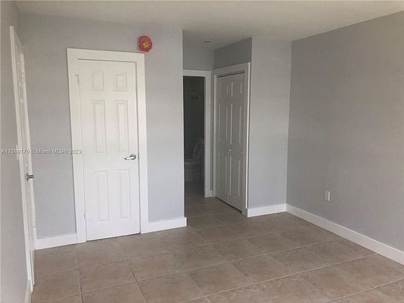 3rd image of 220 Kings Point Dr APT 207