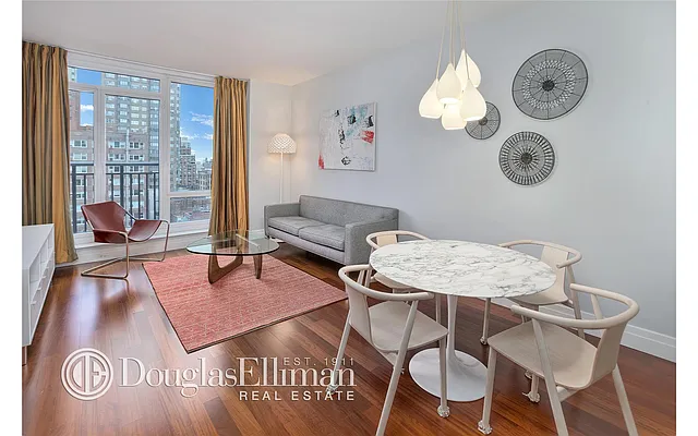 Rented by Douglas Elliman | media 19