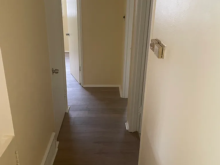 9719 Newton Dr — Photo 8