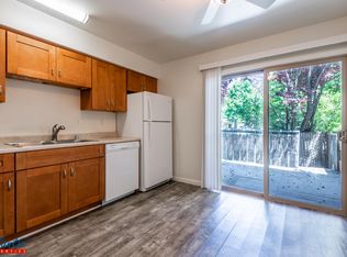985 30th Ave APT 2, Santa Cruz, CA 95062