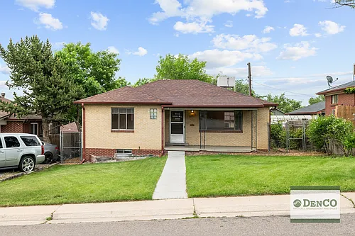 10 N Wolff St Photo 1