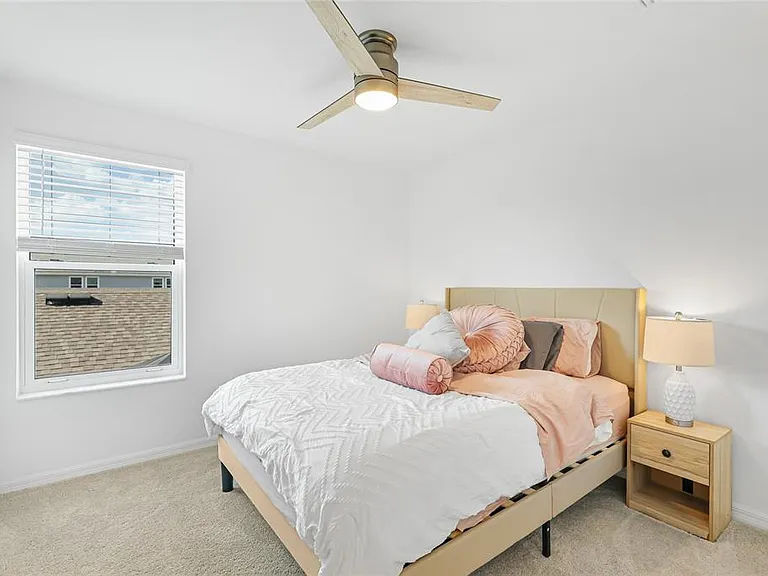 1808 Fender Ln — Photo 21