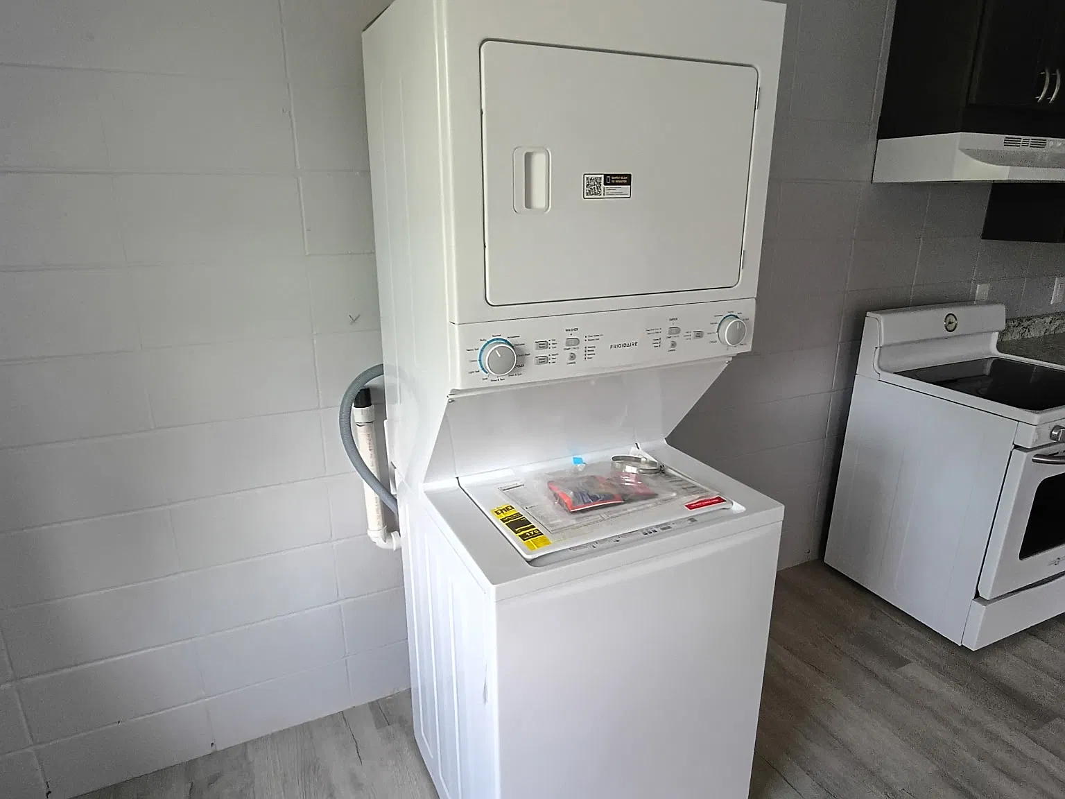 1 bed, 694 sqft, $950 — Photo 3