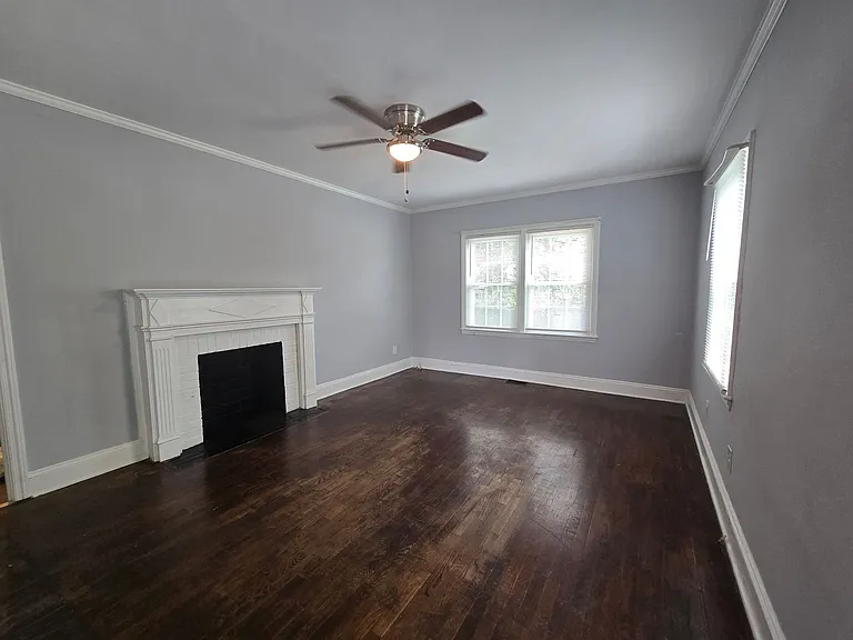 919 Chester Cir — Photo 3