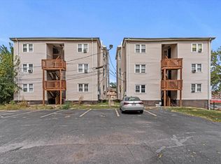 1123 E 28th Street Kansas City, MO 64109, Kansas City, MO 64109