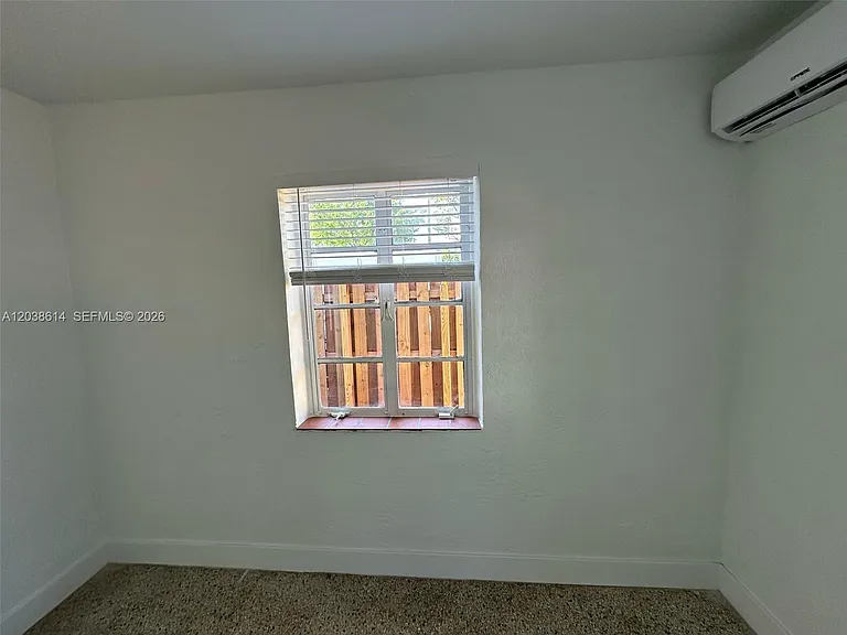 417 SE 14th Ct #1 — Photo 15
