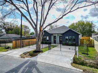 4918 Wilmington St #B, Houston, TX 77033