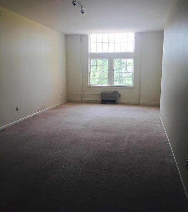 2nd image of 75 Bank St