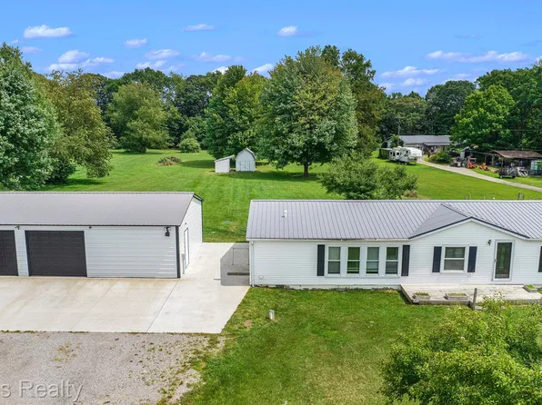 8350 N Linden Rd, Mount Morris, MI 48458